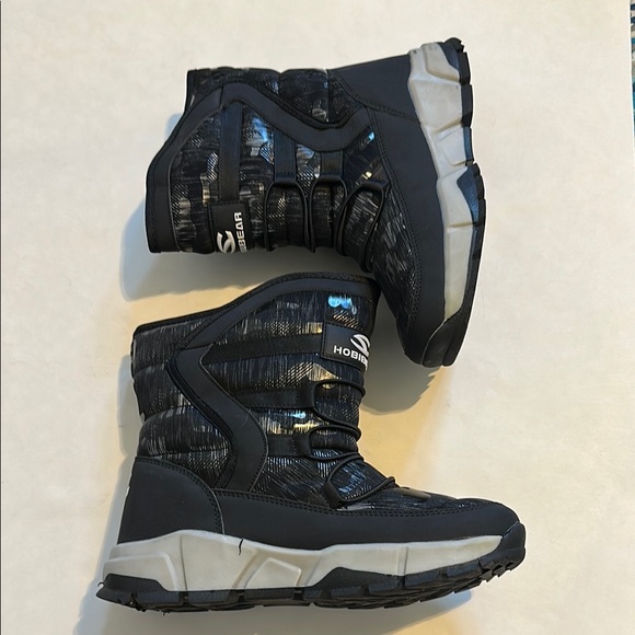 Black Kids Winter Boots - Picture 4 of 10
